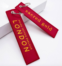 llaveros de tela bordados