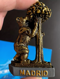 iman-de-resina-madrid-oso