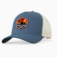 gorras dentro de merchandising textil personalizado para empresas